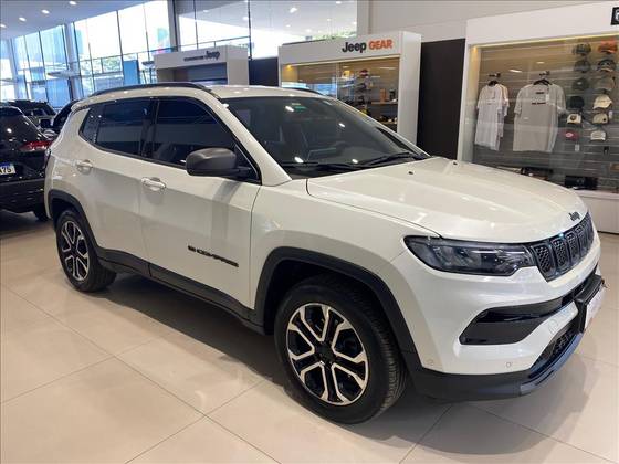 JEEP COMPASS 1.3 T270 TURBO FLEX LONGITUDE AT6